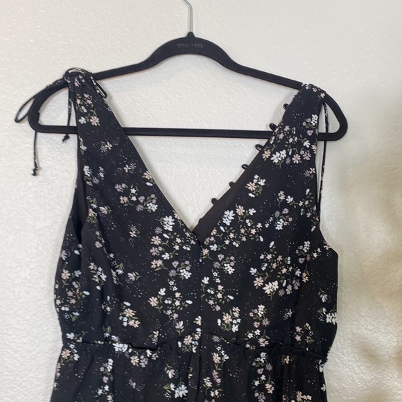 Cupcakes & Cashmere Flirty Lida Floral Dress | size 6 - Picture 4 of 9